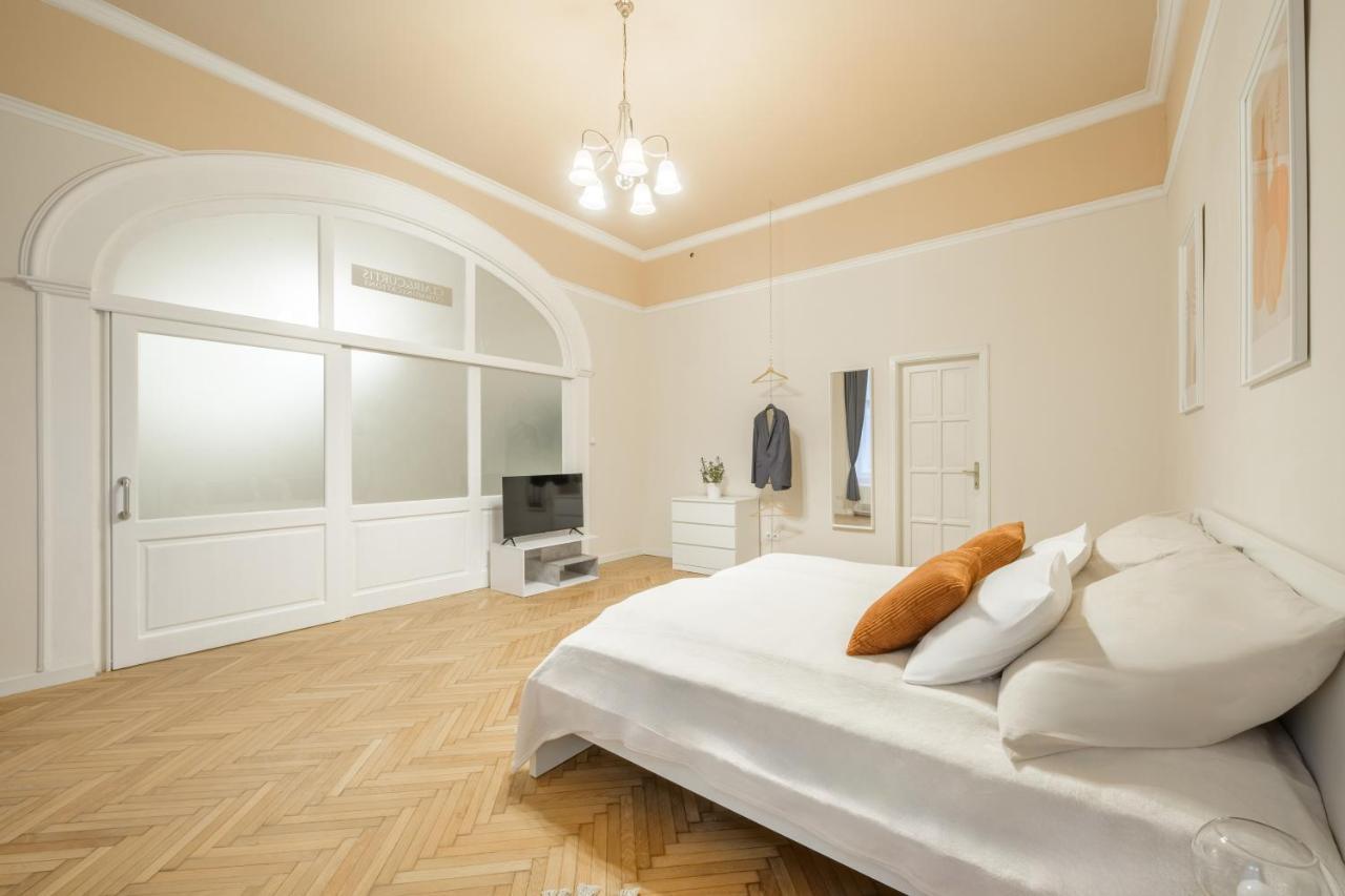 Apartament Seasons La Famiglia *